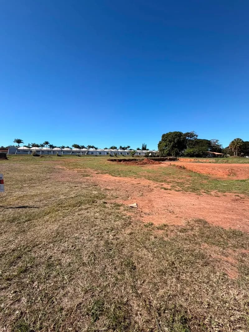 Lote de uso misto com 680 m² no Centro de Holambra - foto 1