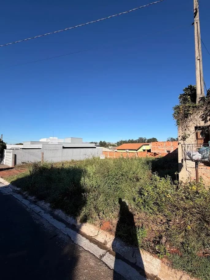 Lote residencial de 200 m² no Residencial Moinho em Holambra - foto 1
